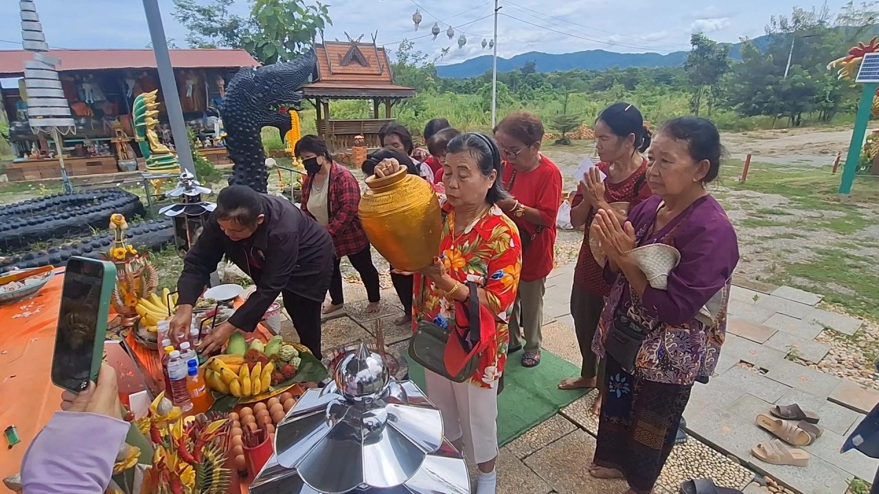 พ่อปู่อันตนาคราช-แม่ย่าอุษาเทวี